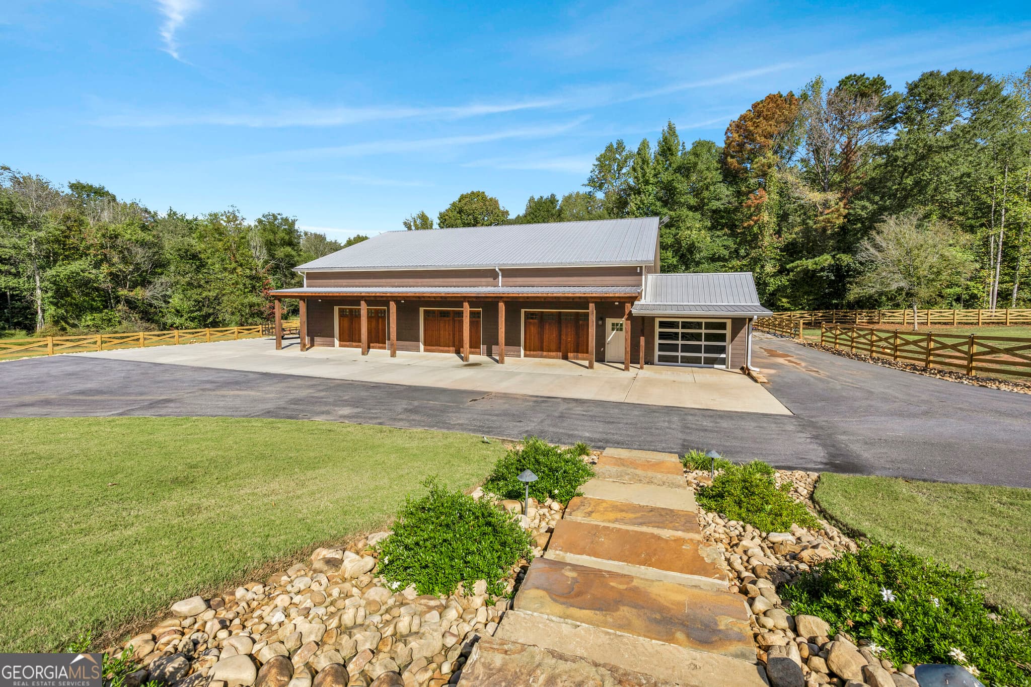 5 bedroom, 7.5 bathroom, 8,607 sq ft single family residence for sale at 1502 Alcovy Meadows Lane, Covington, GA 30014 — photo 5