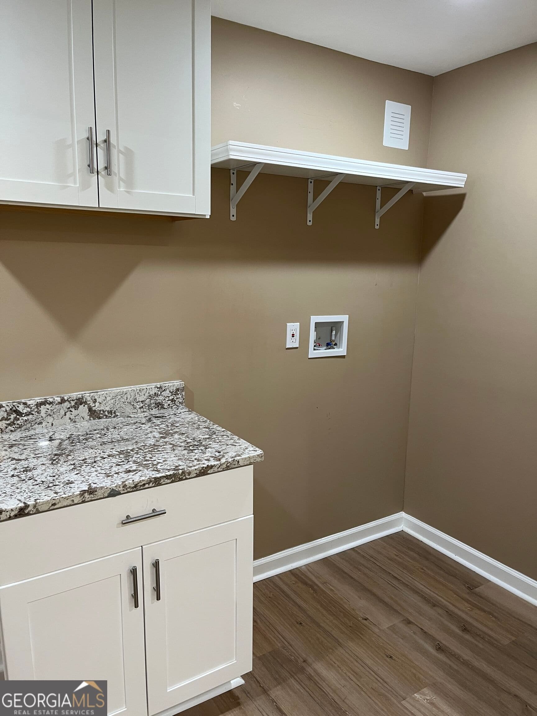 3 bedroom, 2 bathroom, 1,612 sq ft single family residence for sale at 5142 Delray Drive, Columbus, GA 31907 — photo 7