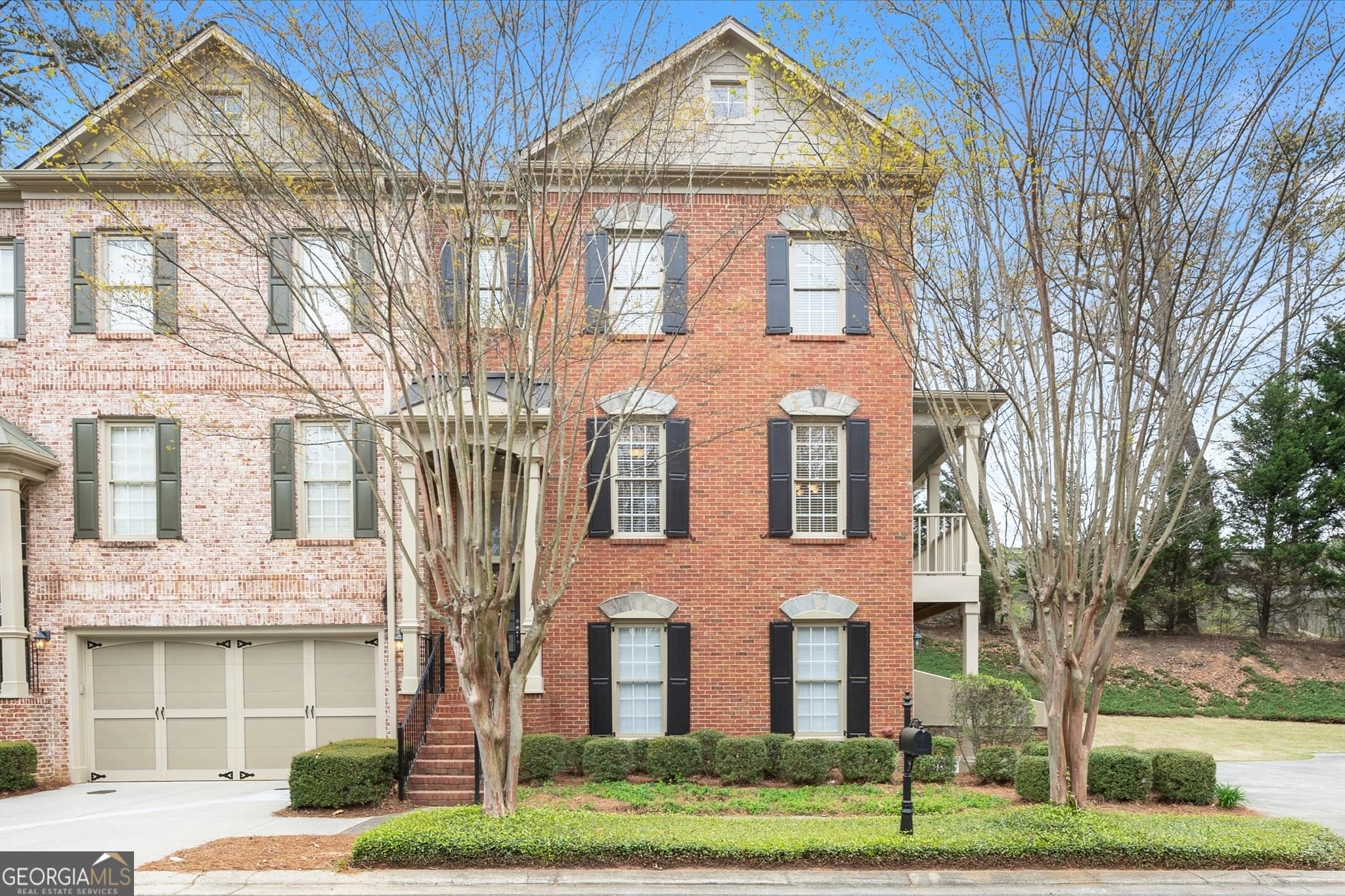 3 bedroom, 3.5 bathroom townhouse for sale at 3022 Gaston Circle 3, Marietta, GA 30067 — photo 1 of 52