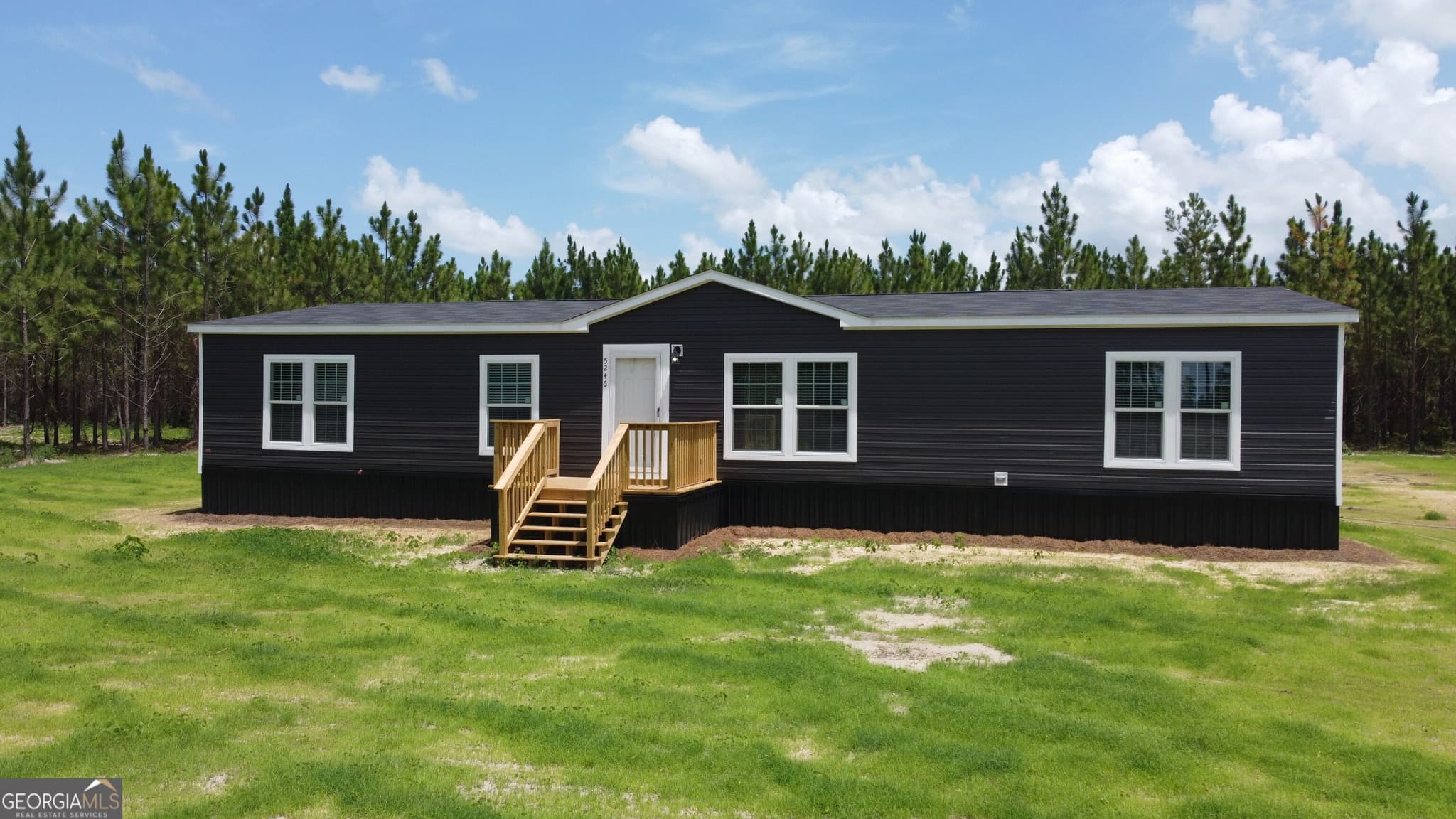 4 bedroom, 2 bathroom, 2,048 sq ft manufactured home,single family residence sold at 5246 Owens Road, Blackshear, GA 31516