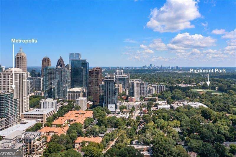 2 bedroom, 1 bathroom, 926 sq ft condominium for sale at 923 Peachtree Street 1221, Atlanta, GA 30309 — photo 4
