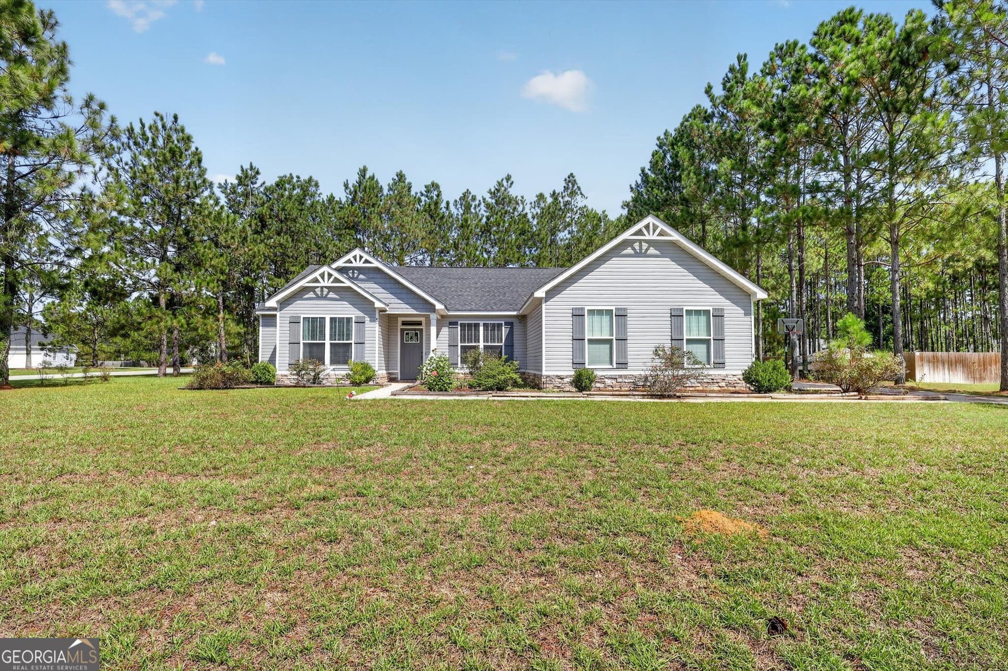 4 bedroom, 2 bathroom, 1,995 sq ft single family residence for sale at 401 Coles Way, Statesboro, GA 30461