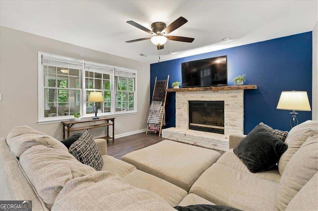 4 bedroom, 2.5 bathroom, 3,157 sq ft single family residence for sale at 1411 Milford Chase Court, Marietta, GA 30008 — photo 3