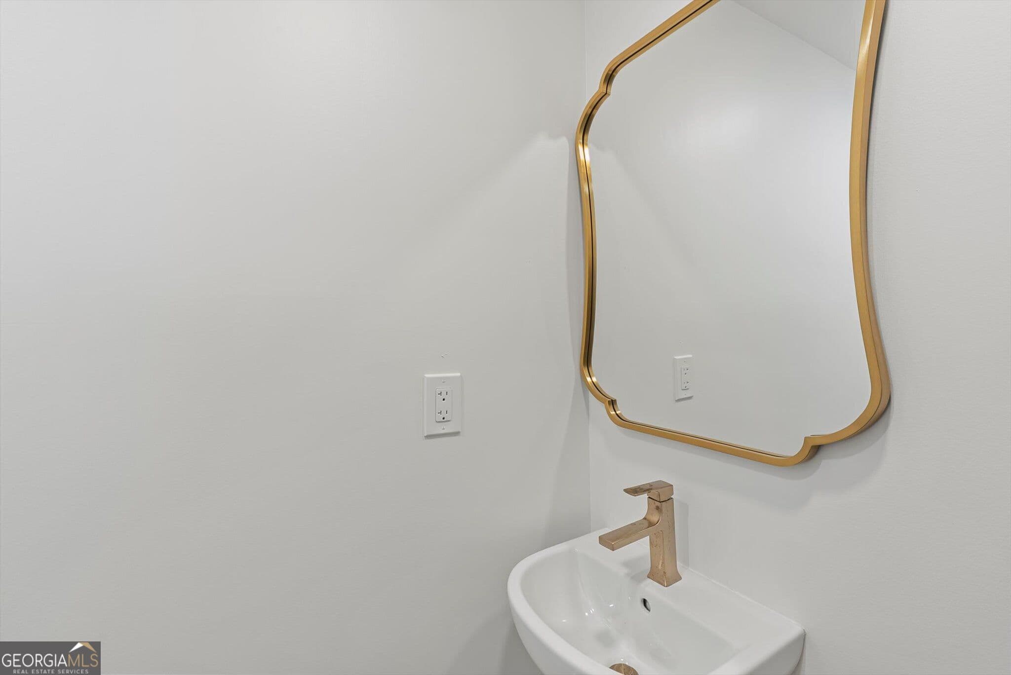 2 bedroom, 2.5 bathroom, 1,540 sq ft condominium for sale at 1050 Blair Lane 304, Peachtree City, GA 30269 — photo 8