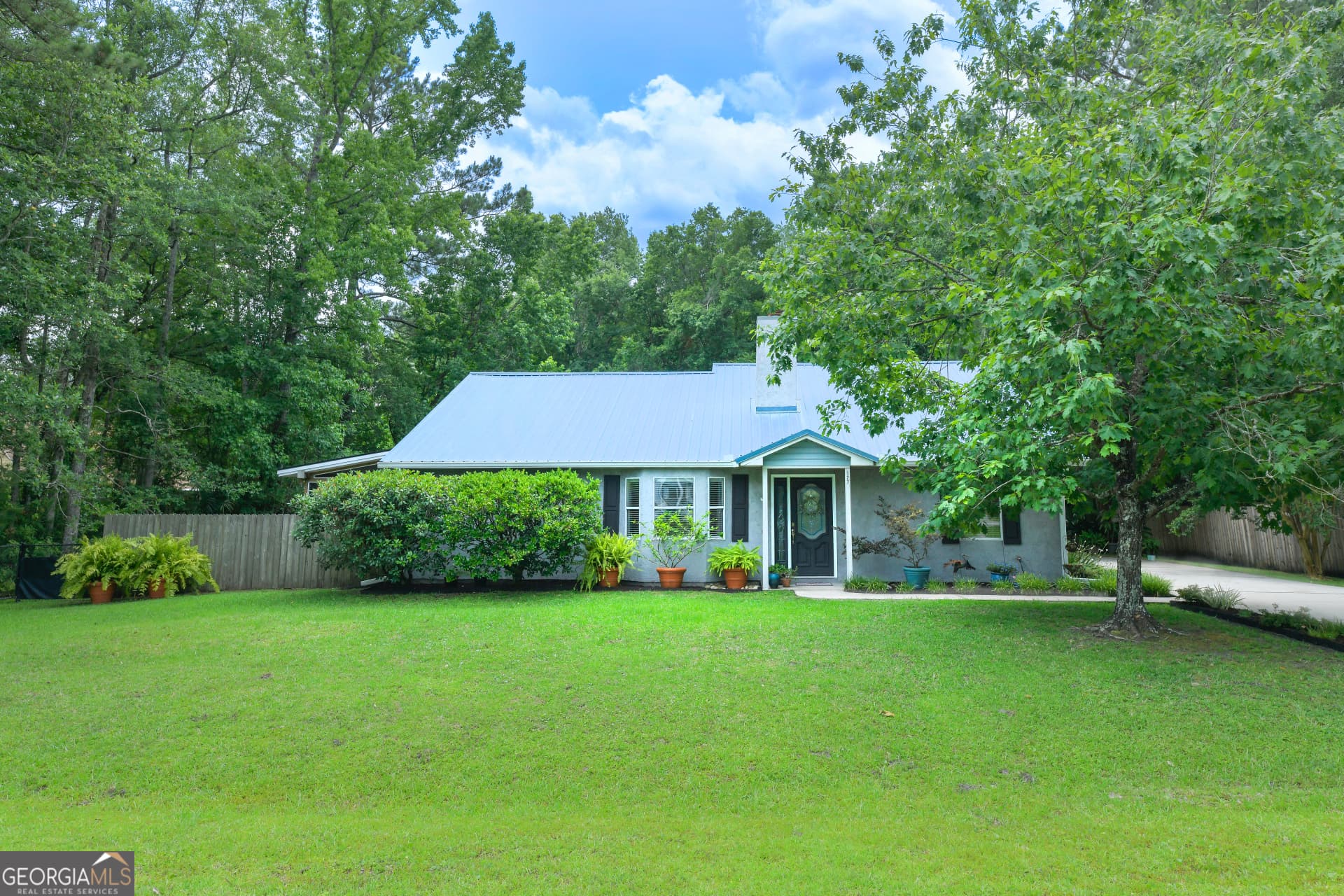 127 Royal Circle, Kingsland, GA 31548 — most recent listing photo