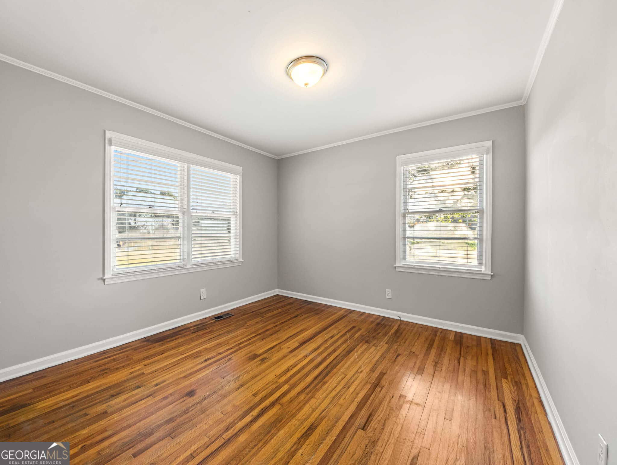 2 bedroom, 1 bathroom, 988 sq ft single family residence for sale at 254 Bellvue Drive, Toccoa, GA 30577 — photo 6