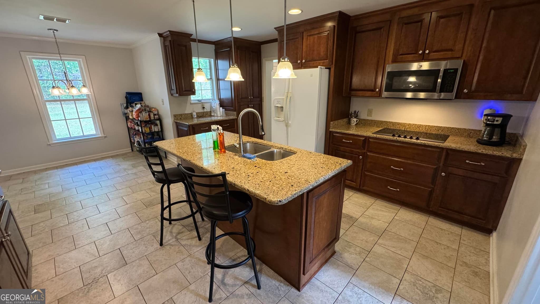 4 bedroom, 2.5 bathroom, 2,508 sq ft single family residence for sale at 355 Summerhill Road, Thomasville, GA 31757 — photo 9