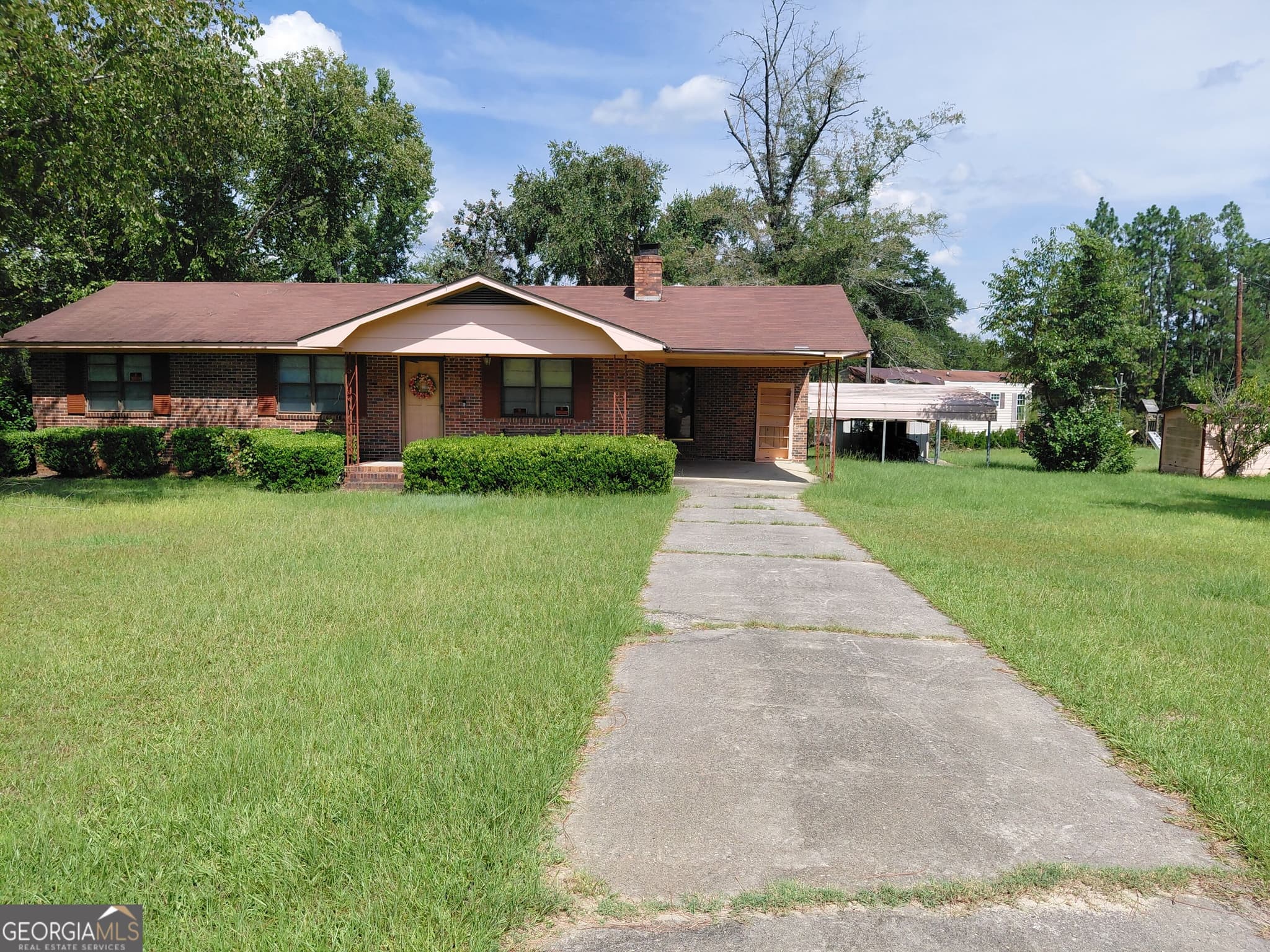 3 bedroom, 1.5 bathroom, 1,638 sq ft single family residence for sale at 11054 Hwy 15, Soperton, GA 30457
