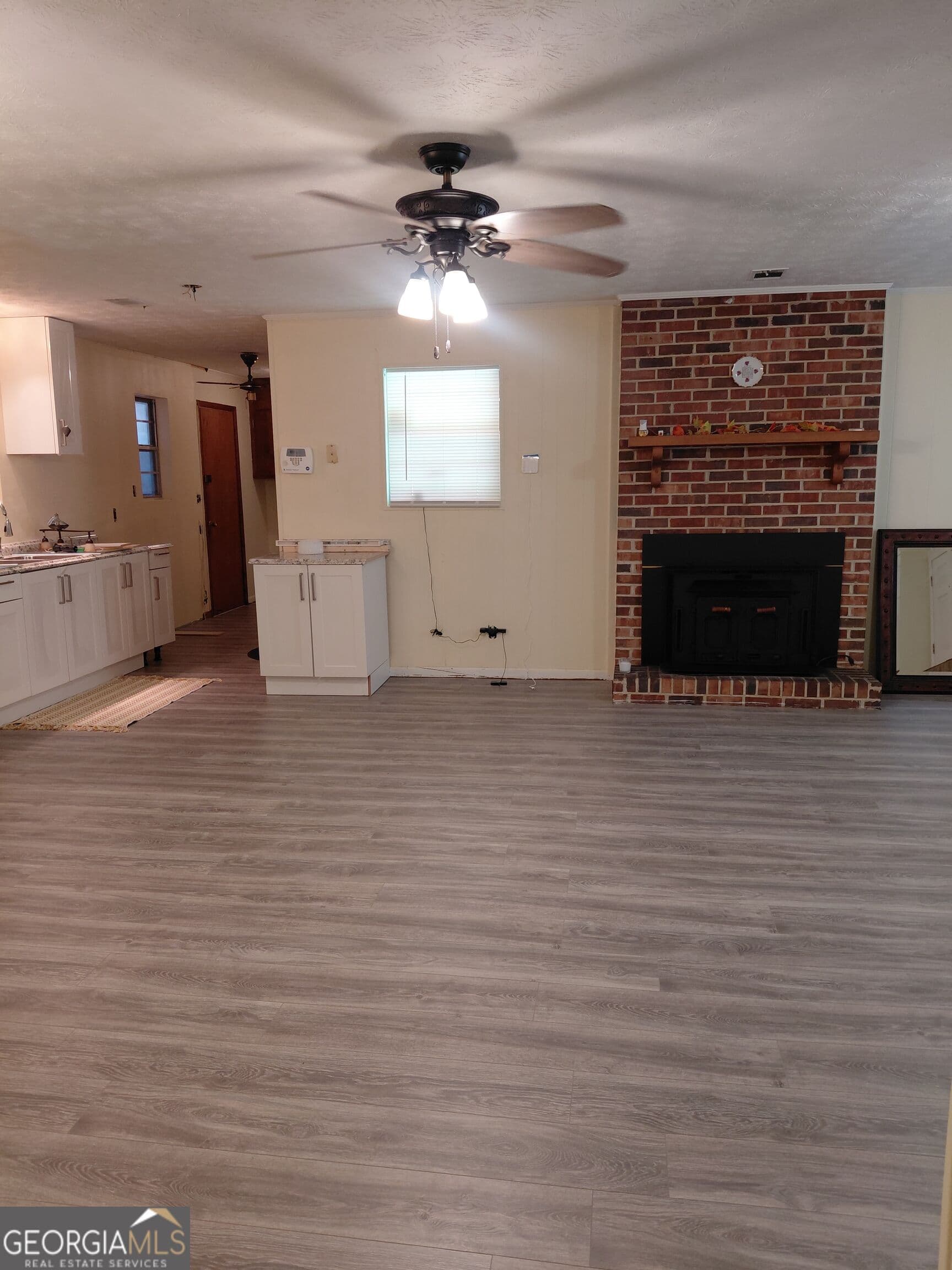 3 bedroom, 1.5 bathroom, 1,638 sq ft single family residence for sale at 11054 Hwy 15, Soperton, GA 30457 — photo 5