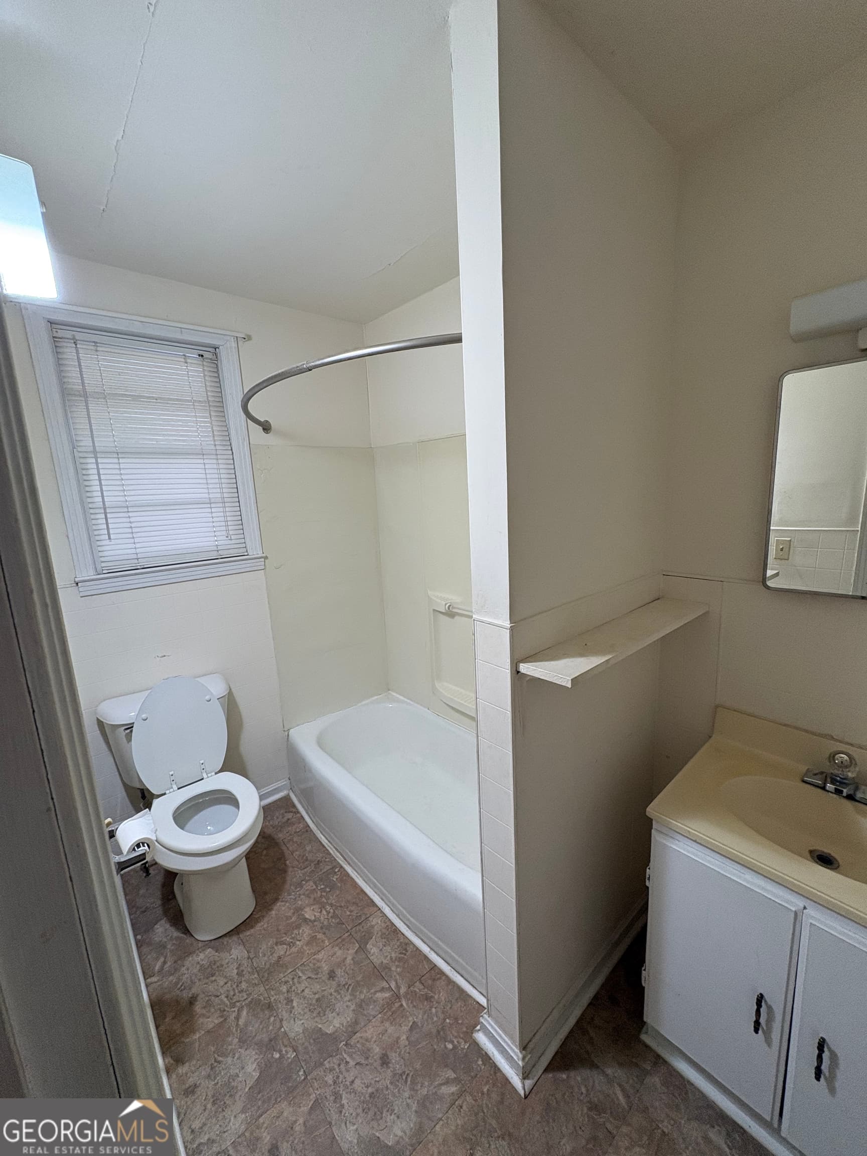 3 bedroom, 2 bathroom, 1,255 sq ft single family residence for sale at 208 Warthen Street, Lafayette, GA 30728 — photo 10