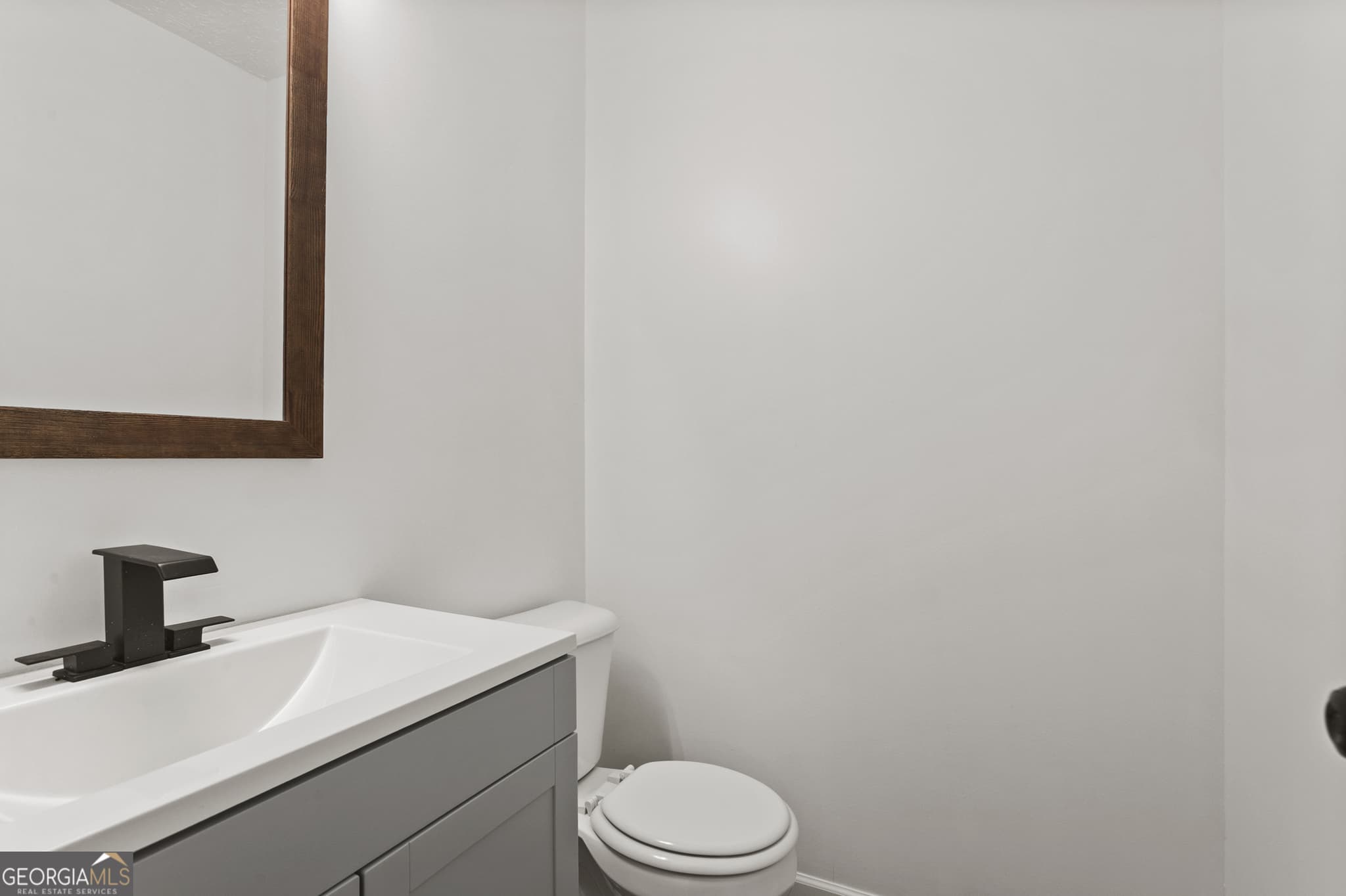 3 bedroom, 2.5 bathroom, 1,614 sq ft single family residence for sale at 164 Bradford Station Drive, Sharpsburg, GA 30277 — photo 8
