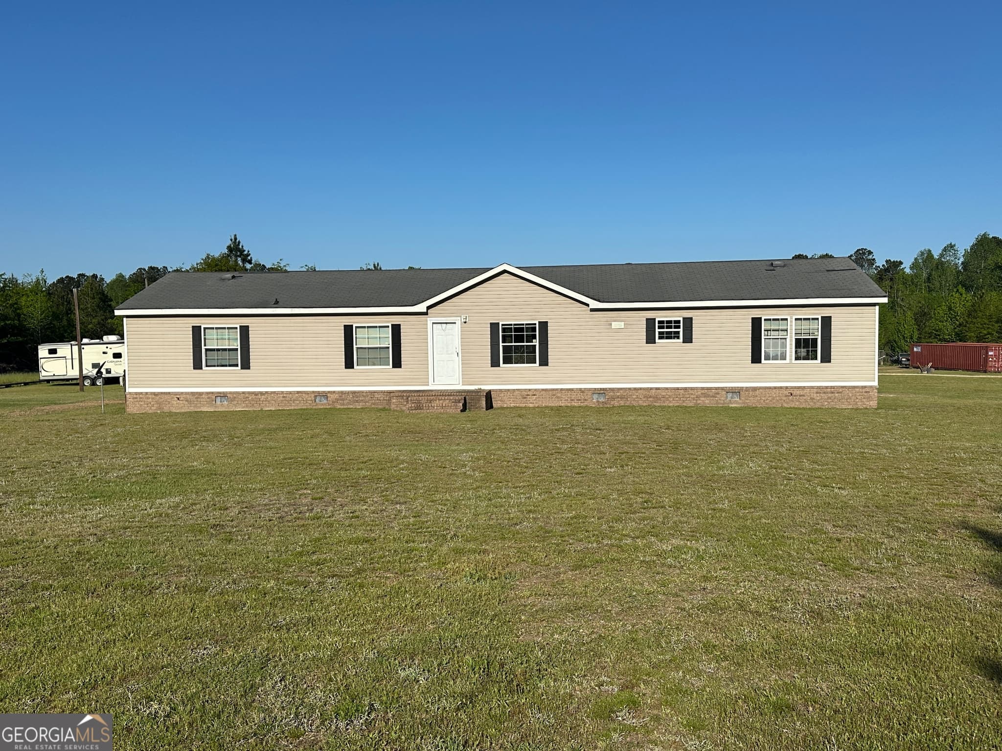 4 bedroom, 2 bathroom, 2,240 sq ft manufactured home,single family residence sold at 208 Oak Grove Lane, Sylvania, GA 30467