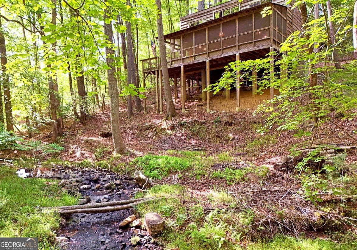 2 bedroom, 1 bathroom, 1,208 sq ft cabin,single family residence for sale at 214 Sourwood Drive, Blue Ridge, GA 30513 — photo 2