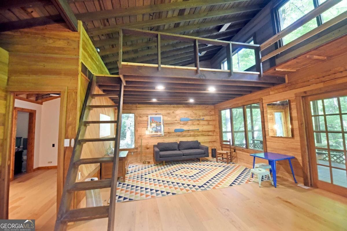2 bedroom, 1 bathroom, 1,208 sq ft cabin,single family residence for sale at 214 Sourwood Drive, Blue Ridge, GA 30513 — photo 10