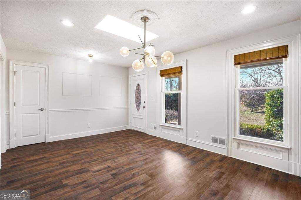 3 bedroom, 2 bathroom, 1,600 sq ft single family residence for sale at 1305 Bellemeade Circle, Mableton, GA 30126 — photo 4