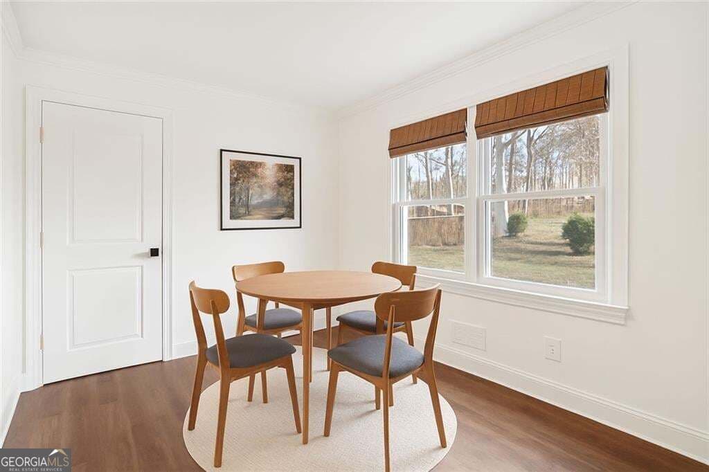 3 bedroom, 2 bathroom, 1,600 sq ft single family residence for sale at 1305 Bellemeade Circle, Mableton, GA 30126 — photo 8