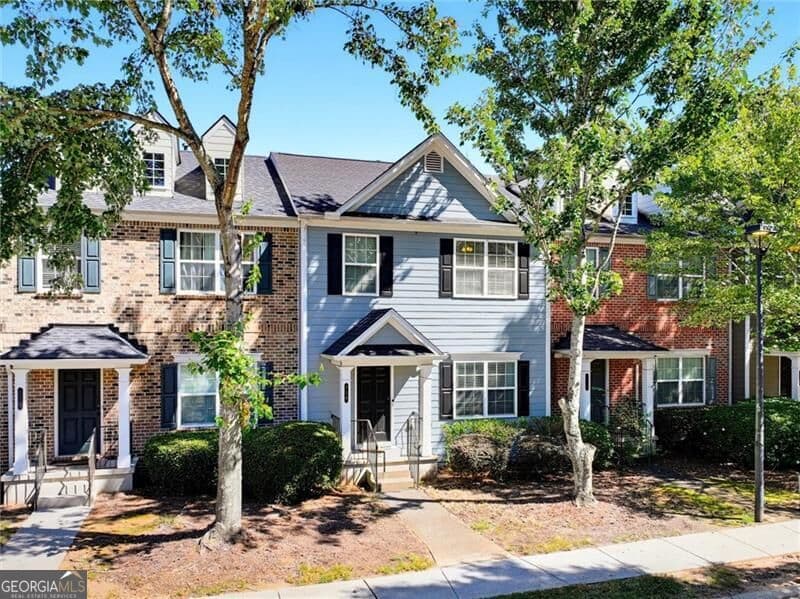 3 bedroom, 2.5 bathroom, 1,870 sq ft townhouse for sale at 720 Breeze Lane, Woodstock, GA 30188 — photo 5