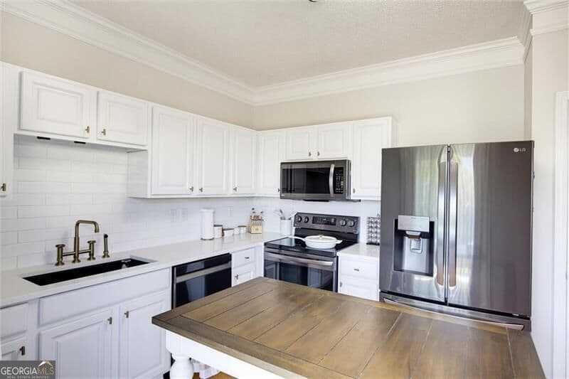 3 bedroom, 2.5 bathroom, 1,870 sq ft townhouse for sale at 720 Breeze Lane, Woodstock, GA 30188 — photo 8