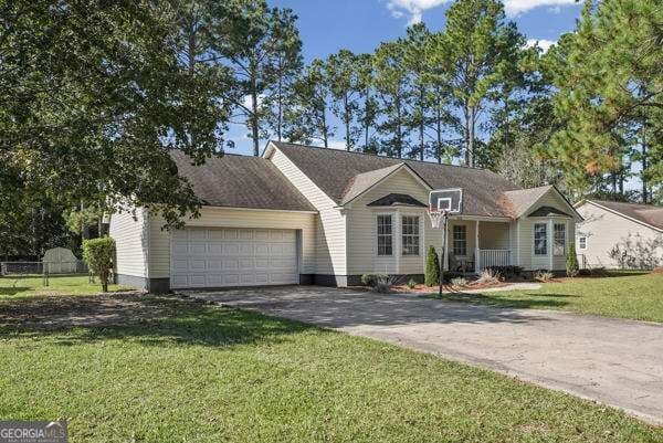 3 bedroom, 2 bathroom, 1,452 sq ft single family residence for sale at 822 E 44Th, Tifton, GA 31794 — photo 2