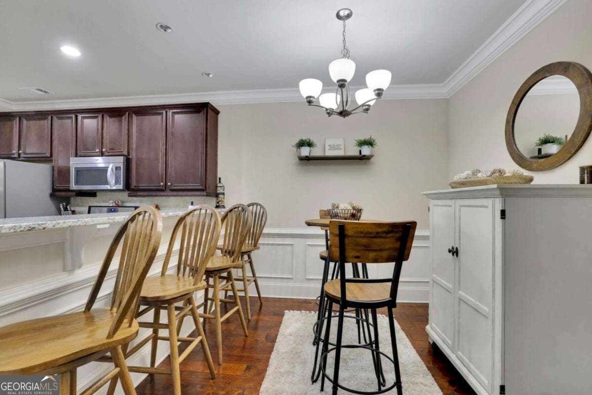 1 bedroom, 1 bathroom, 950 sq ft condominium for sale at 2300 Peachford Road 4204, Atlanta, GA 30338 — photo 6