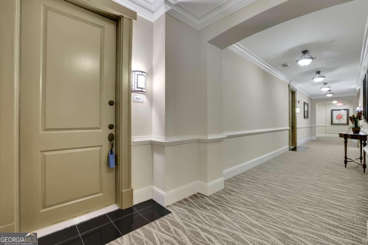 1 bedroom, 1 bathroom, 950 sq ft condominium for sale at 2300 Peachford Road 4204, Atlanta, GA 30338 — photo 5
