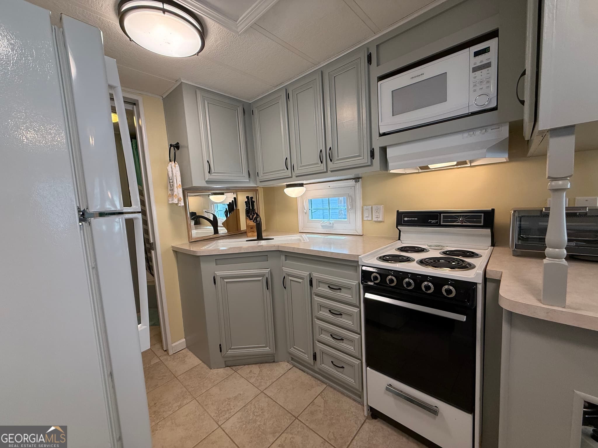 2 bedroom, 2 bathroom single family residence for sale at 4368 Riverbank Run, Hiawassee, GA 30546 — photo 10