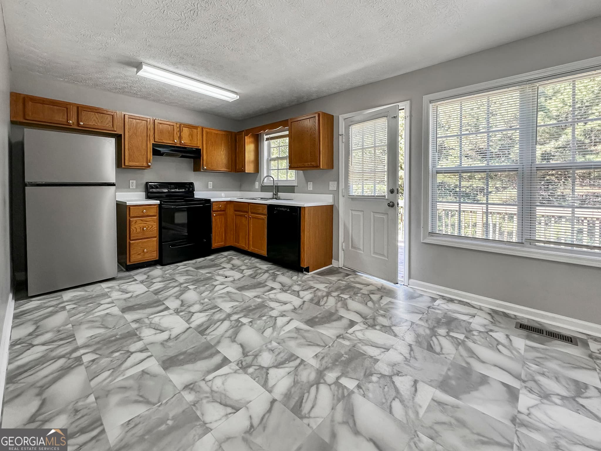 3 bedroom, 2 bathroom, 2,604 sq ft single family residence for rent at 121 Maplewood Drive, Temple, GA 30179 for $1,695 a month — photo 7