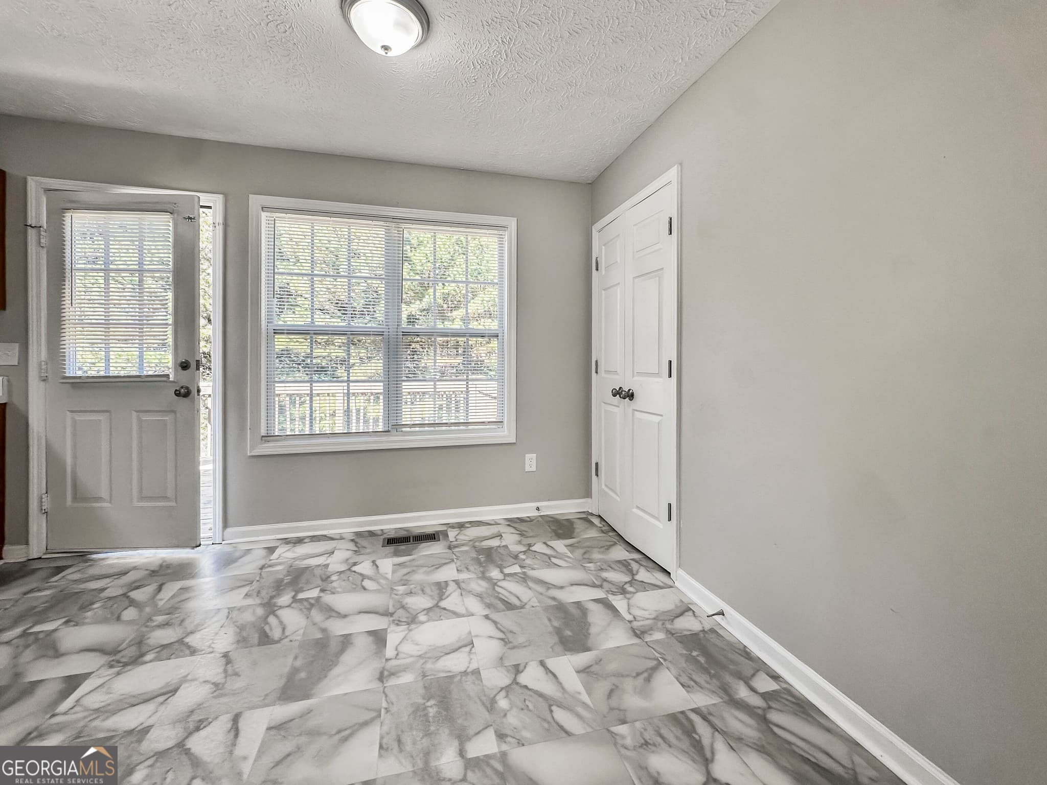 3 bedroom, 2 bathroom, 2,604 sq ft single family residence for rent at 121 Maplewood Drive, Temple, GA 30179 for $1,695 a month — photo 5