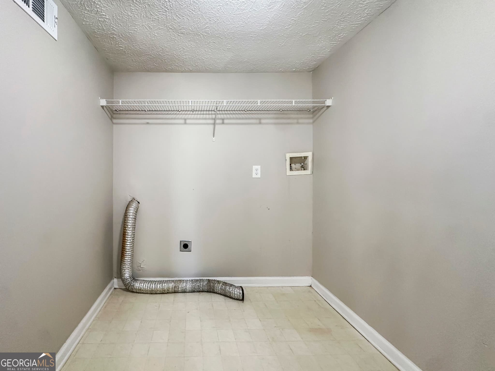 3 bedroom, 2 bathroom, 2,604 sq ft single family residence for rent at 121 Maplewood Drive, Temple, GA 30179 for $1,695 a month — photo 9