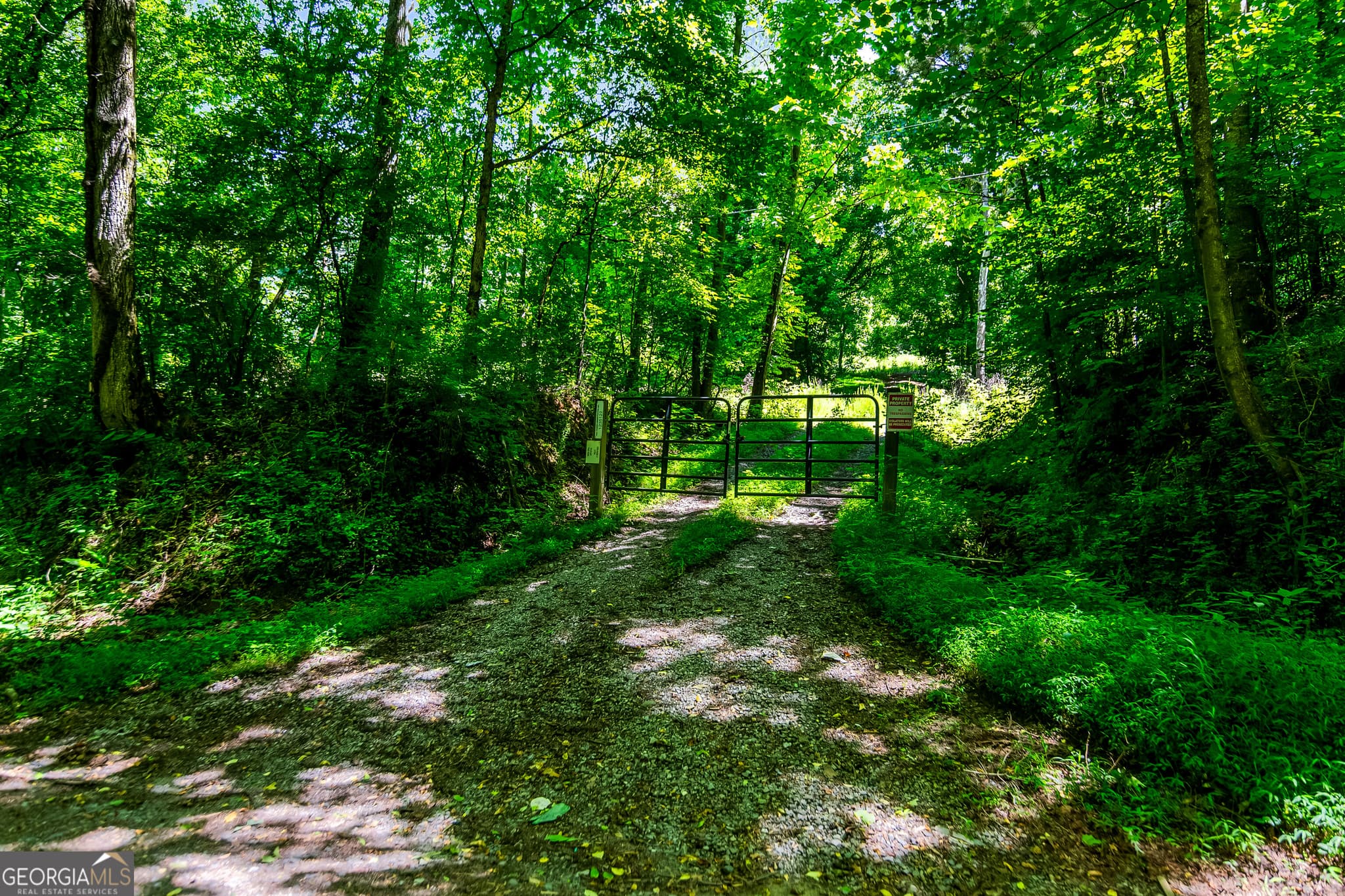 2 bedroom, 1 bathroom, 860 sq ft single family residence for sale at 773 Fairview Road, Jasper, GA 30143 — photo 2