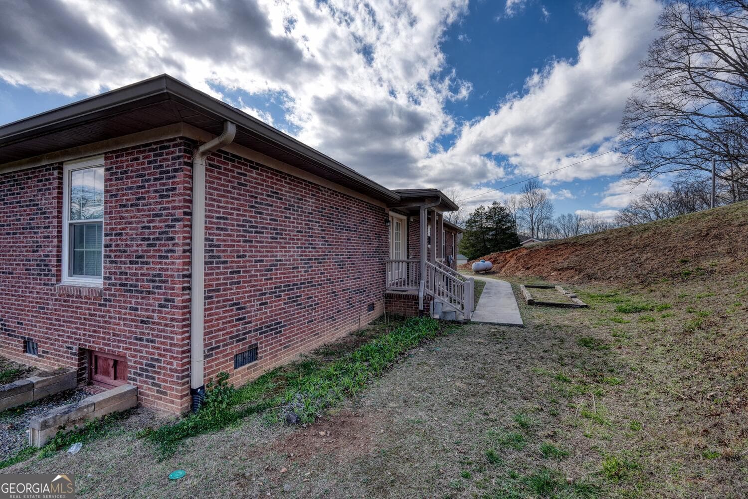 6 bedroom, 4 bathroom, 3,456 sq ft single family residence for sale at 794 State Hwy 66, Young Harris, GA 30582 — photo 7