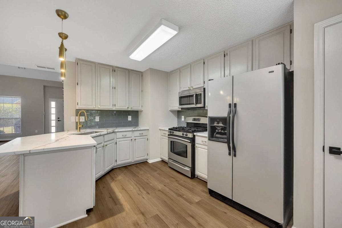 3 bedroom, 2.5 bathroom, 1,955 sq ft single family residence for sale at 4704 Vineyard Court, Smyrna, GA 30082 — photo 10