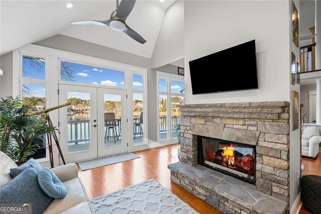 3 bedroom, 3.5 bathroom, 3,620 sq ft single family residence for sale at 6425 Spinnaker Lane, Alpharetta, GA 30005 — photo 7