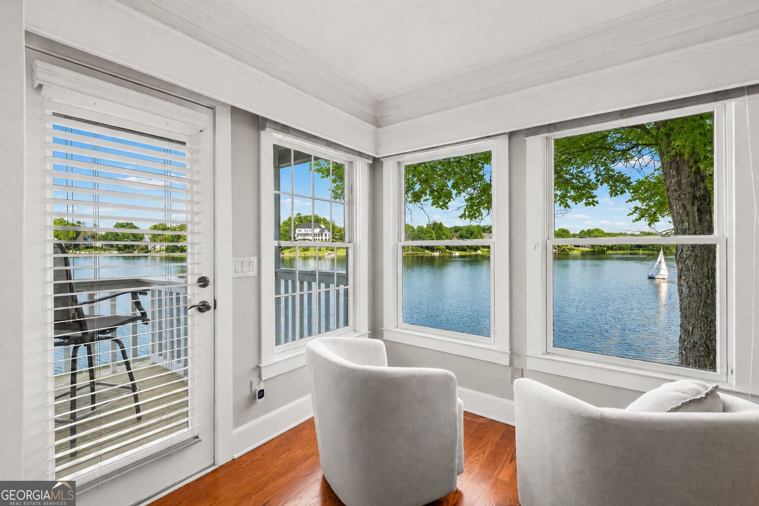 3 bedroom, 3.5 bathroom, 3,620 sq ft single family residence for sale at 6425 Spinnaker Lane, Alpharetta, GA 30005 — photo 5