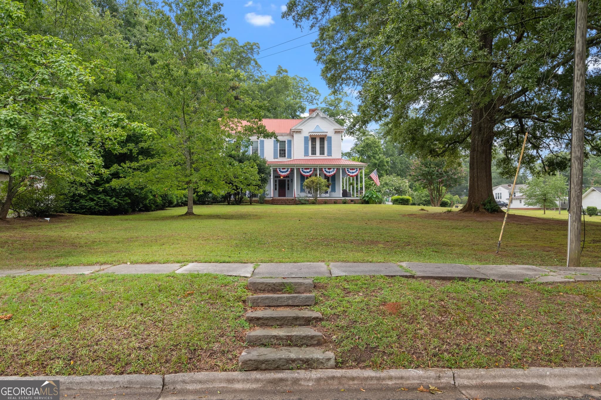 3 bedroom, 3.5 bathroom, 3,812 sq ft farm for sale at 513 Spring Street, Washington, GA 30673 — photo 3