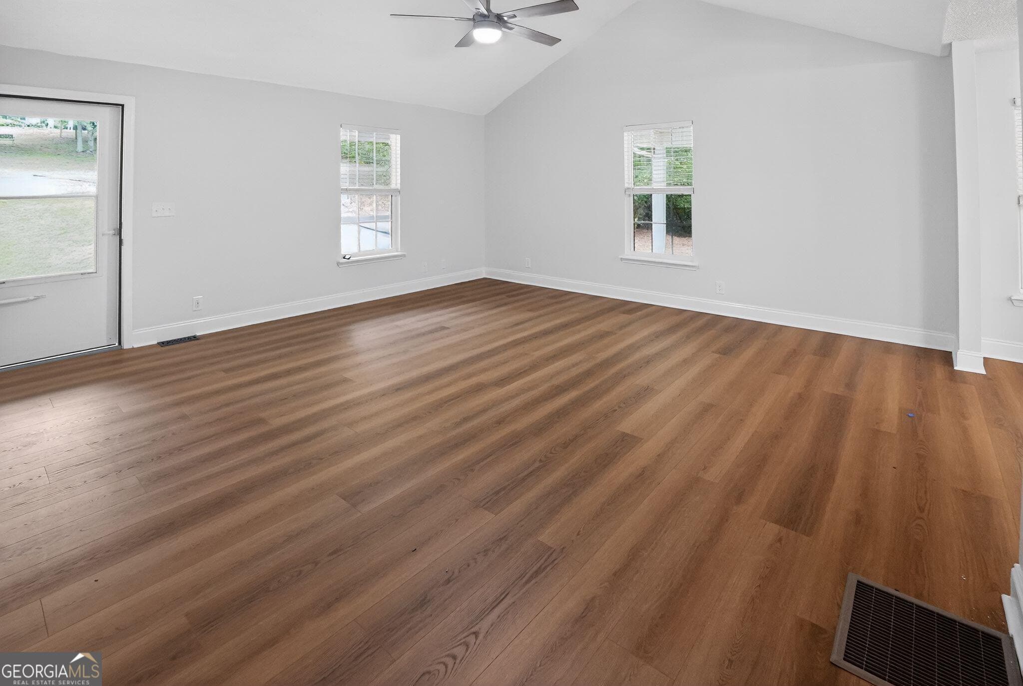 3 bedroom, 2 bathroom, 1,288 sq ft single family residence for sale at 115 Richard Street, Clarkesville, GA 30523 — photo 7