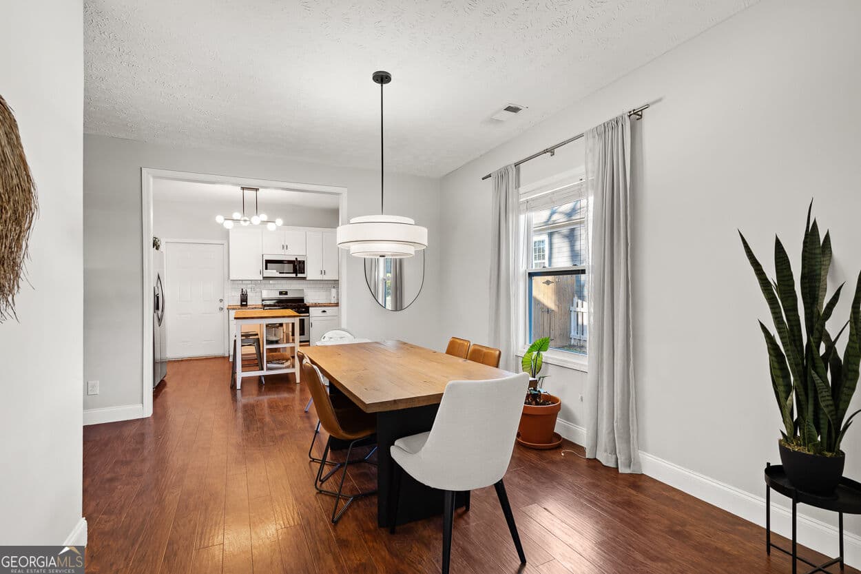 3 bedroom, 2 bathroom, 1,629 sq ft single family residence for rent at 1387 Avon Avenue, Atlanta, GA 30310 for $2,500 a month — photo 7