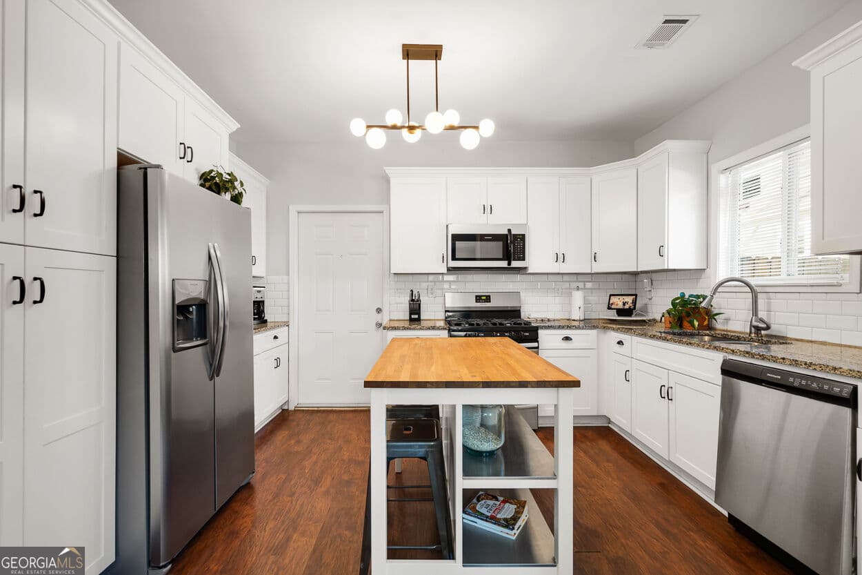 3 bedroom, 2 bathroom, 1,629 sq ft single family residence for rent at 1387 Avon Avenue, Atlanta, GA 30310 for $2,500 a month — photo 10