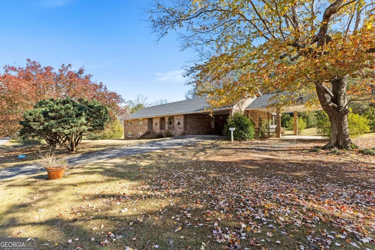 3 bedroom, 2 bathroom, 2,600 sq ft single family residence for sale at 2540 Hannahs Mill Rd & 665 Atwater Road, Thomaston, GA 30286 — photo 2