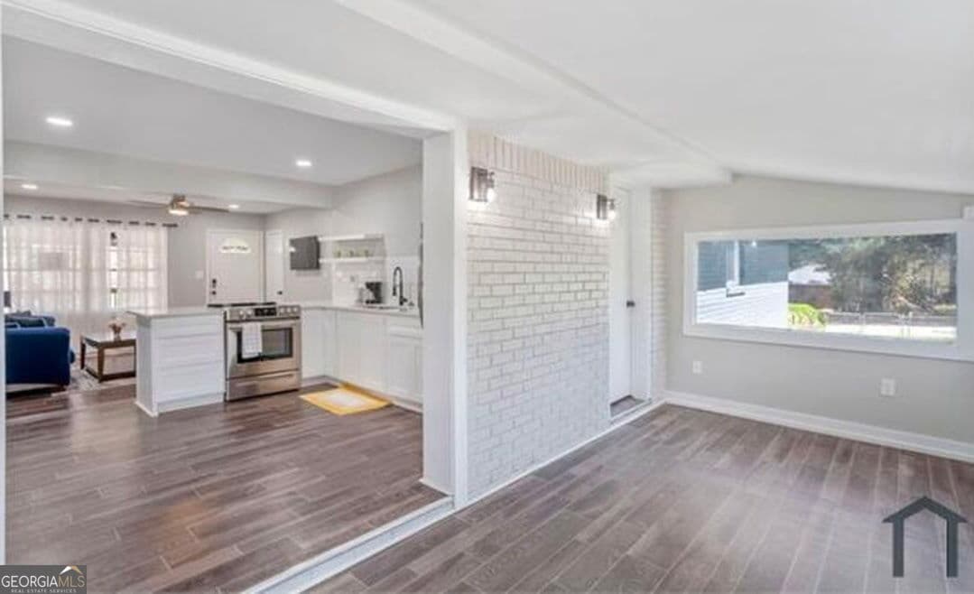 3 bedroom, 2 bathroom, 1,352 sq ft single family residence for rent at 8170 Huntington Drive, Jonesboro, GA 30238 for $1,900 a month — photo 7