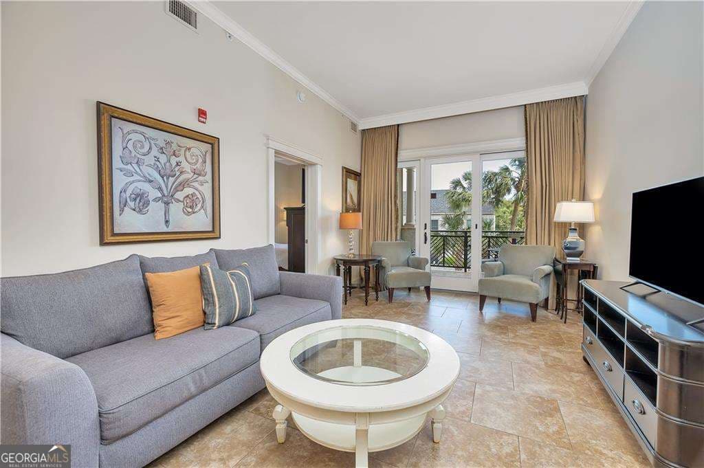 1 bedroom, 1 bathroom, 823 sq ft conversion for sale at 1015 Beachview Drive 103, St. Simons, GA 31522 — photo 2