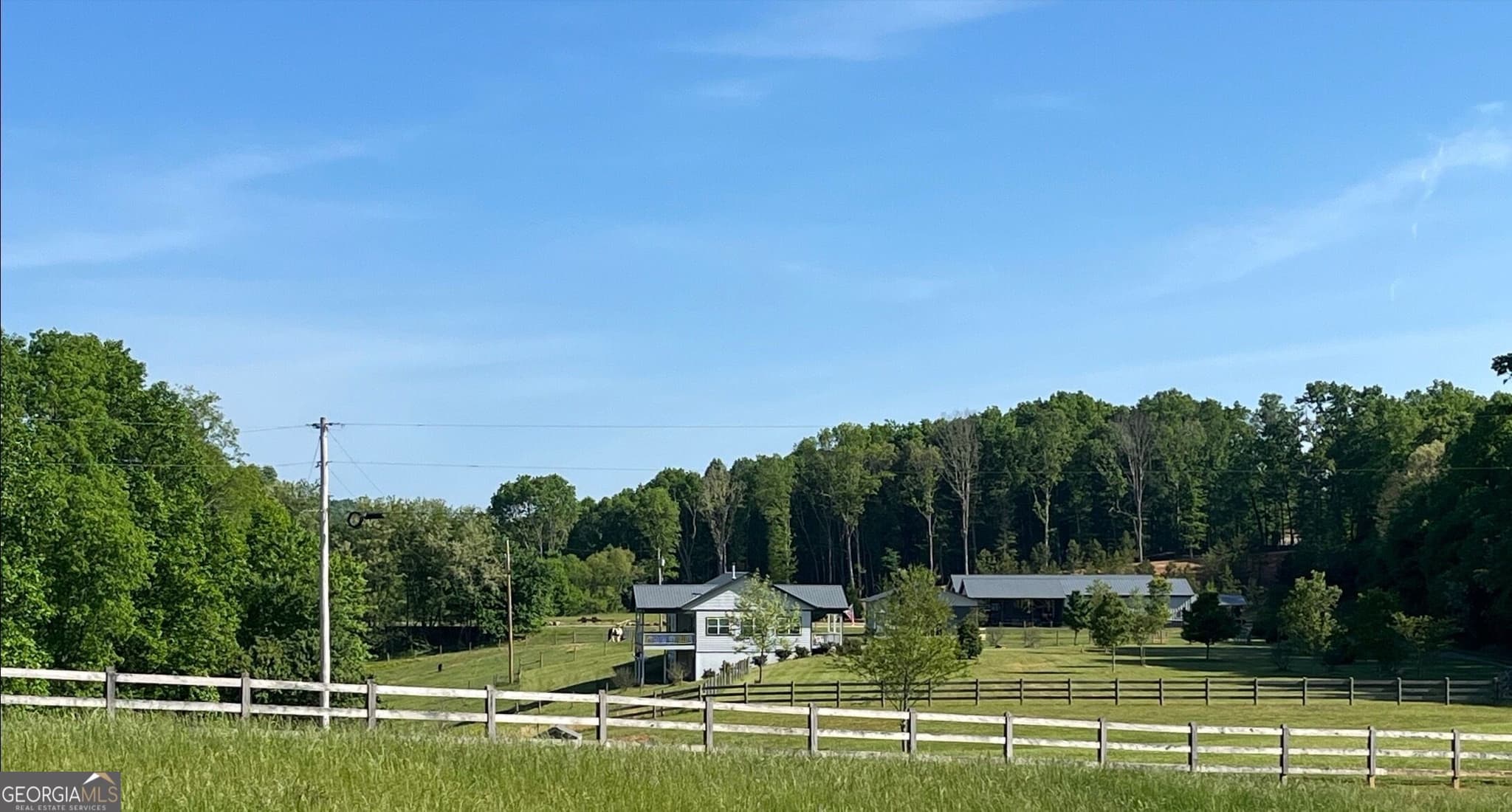 3 bedroom, 3 bathroom, 2,952 sq ft farm for sale at 192 Flowers Drive, Blairsville, GA 30512