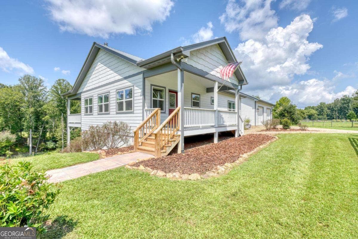 3 bedroom, 3 bathroom, 2,952 sq ft farm for sale at 192 Flowers Drive, Blairsville, GA 30512 — photo 9