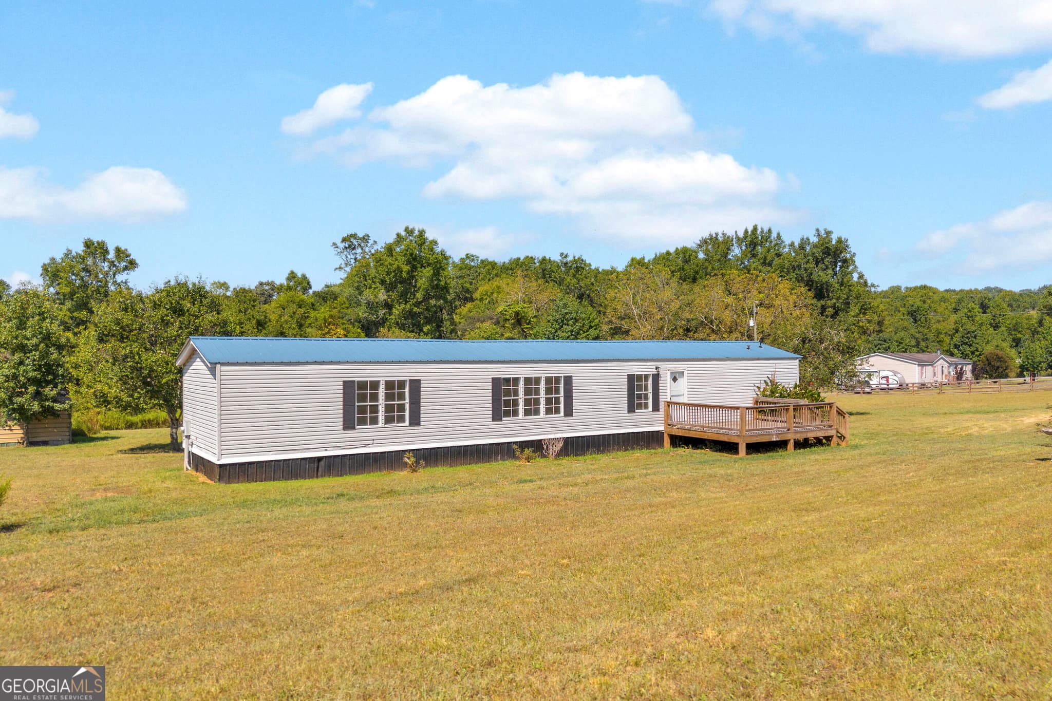 3 bedroom, 2 bathroom, 1,216 sq ft single family residence for sale at 820 E County Line Road, Danielsville, GA 30633 — photo 6