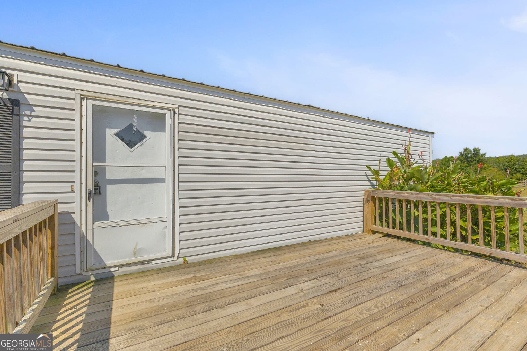 3 bedroom, 2 bathroom, 1,216 sq ft single family residence for sale at 820 E County Line Road, Danielsville, GA 30633 — photo 8