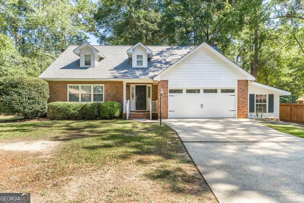 3 bedroom, 2.5 bathroom, 2,170 sq ft single family residence for sale at 1003 Cherokee Road, Perry, GA 31069 — photo 2