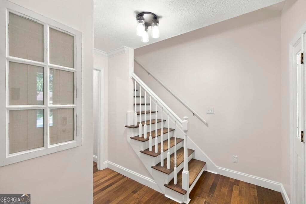 3 bedroom, 2.5 bathroom, 2,170 sq ft single family residence for sale at 1003 Cherokee Road, Perry, GA 31069 — photo 9