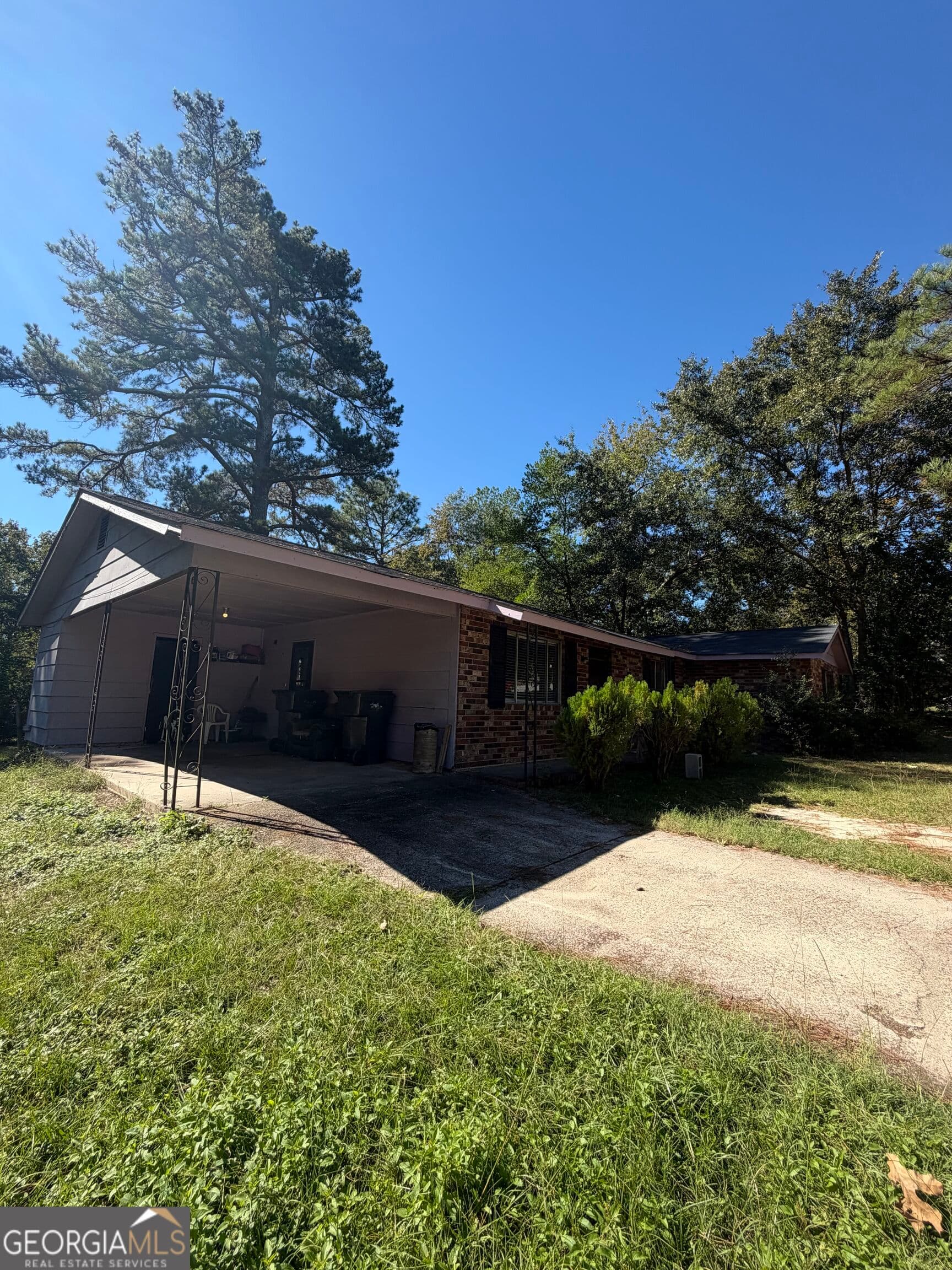 4 bedroom, 1.5 bathroom, 1,402 sq ft single family residence under contract at 2423 Lisbon Road, Augusta, GA 30906 — photo 6