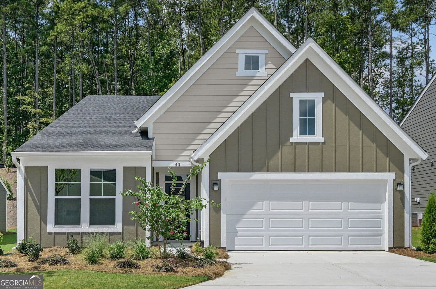 3 bedroom, 2 bathroom, 2,062 sq ft single family residence sold at 40 Park Village Bend, Dallas, GA 30157