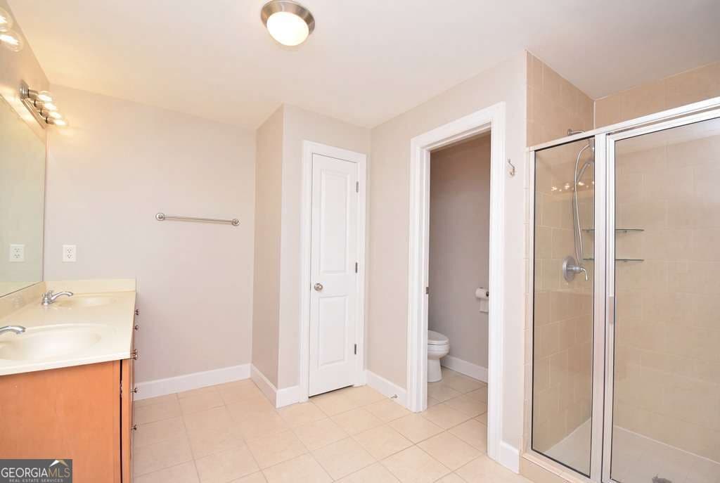 2 bedroom, 2.5 bathroom, 2,010 sq ft townhouse for rent at 1377 Parkview Lane, Atlanta, GA 30324 for $3,400 a month — photo 9